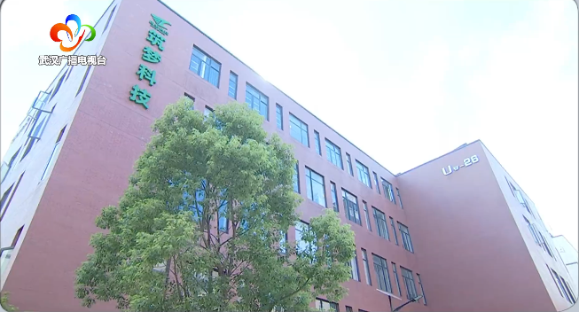 郭元强赴洪山区武昌区调研并召开座谈会！